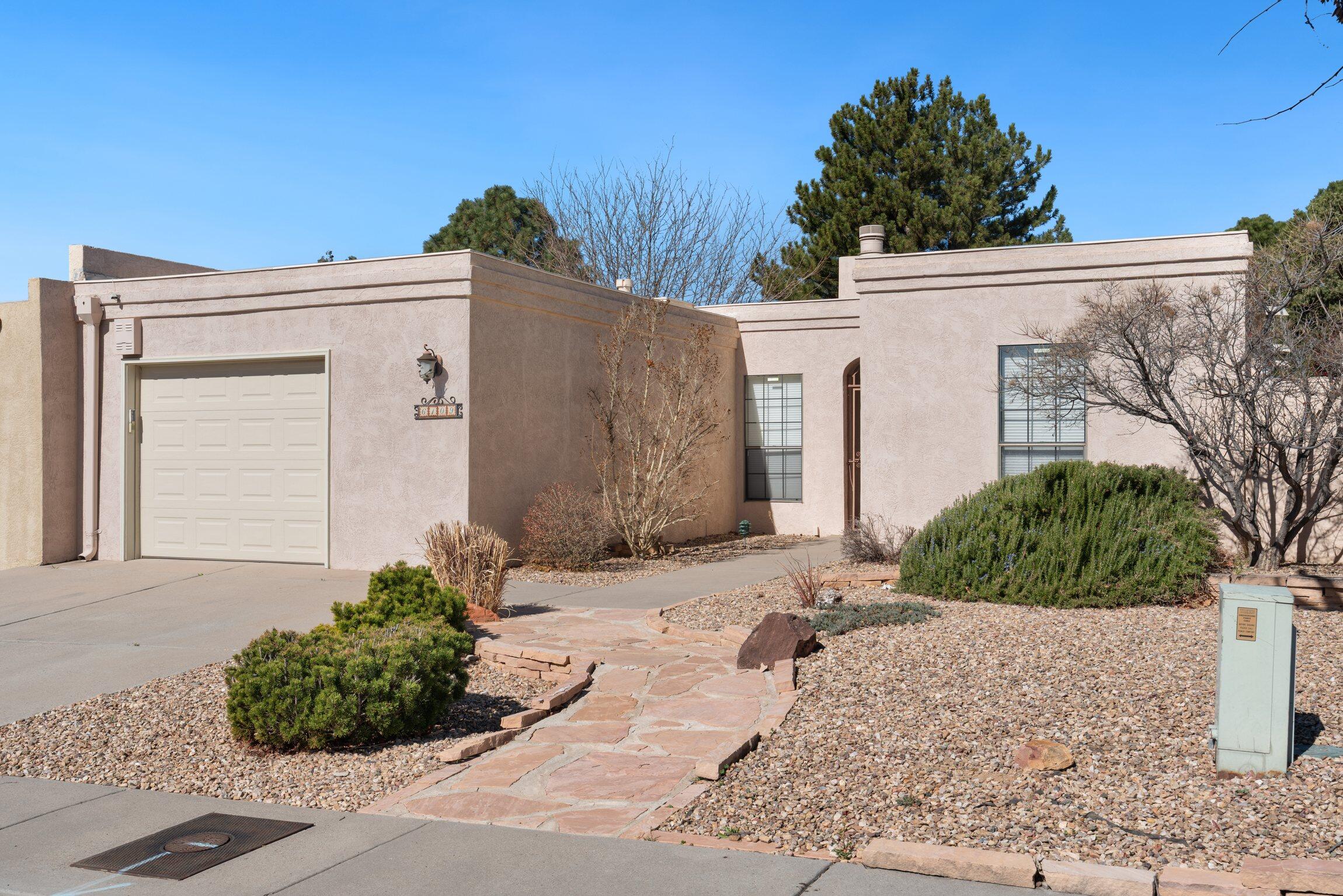 6109 Rio Hondo Drive NE