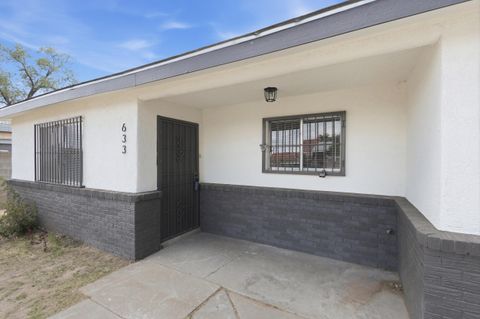 Homes For Sale - 633 Espanola Street<br/> Albuquerque, NM 87108