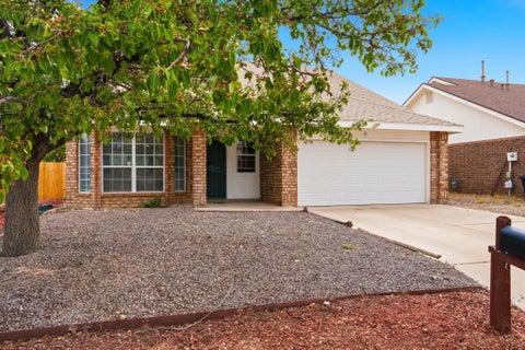 Homes For Sale - 8 Apache Plume Road<br/> Los Lunas, NM 87031