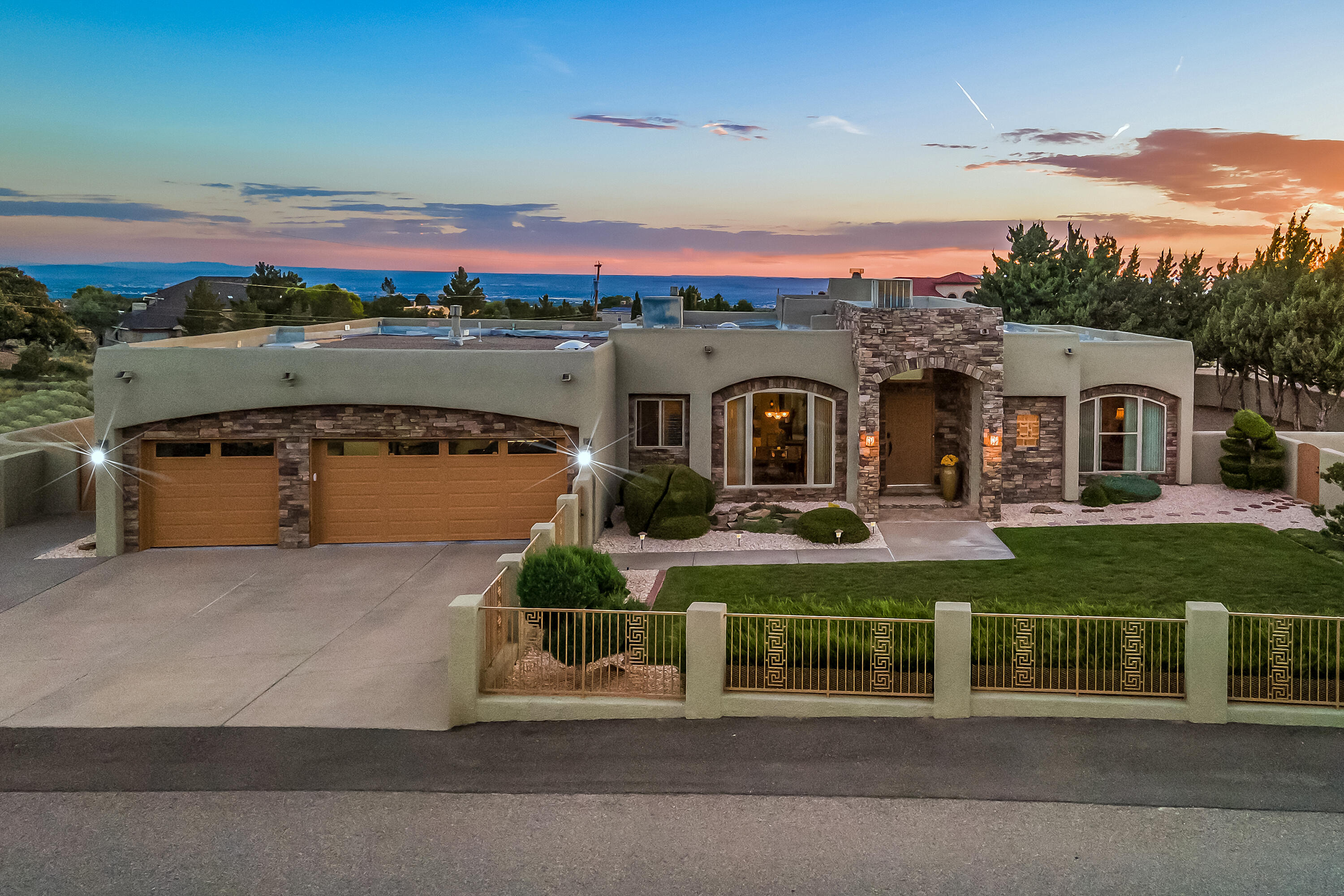 View Albuquerque, NM 87122 house