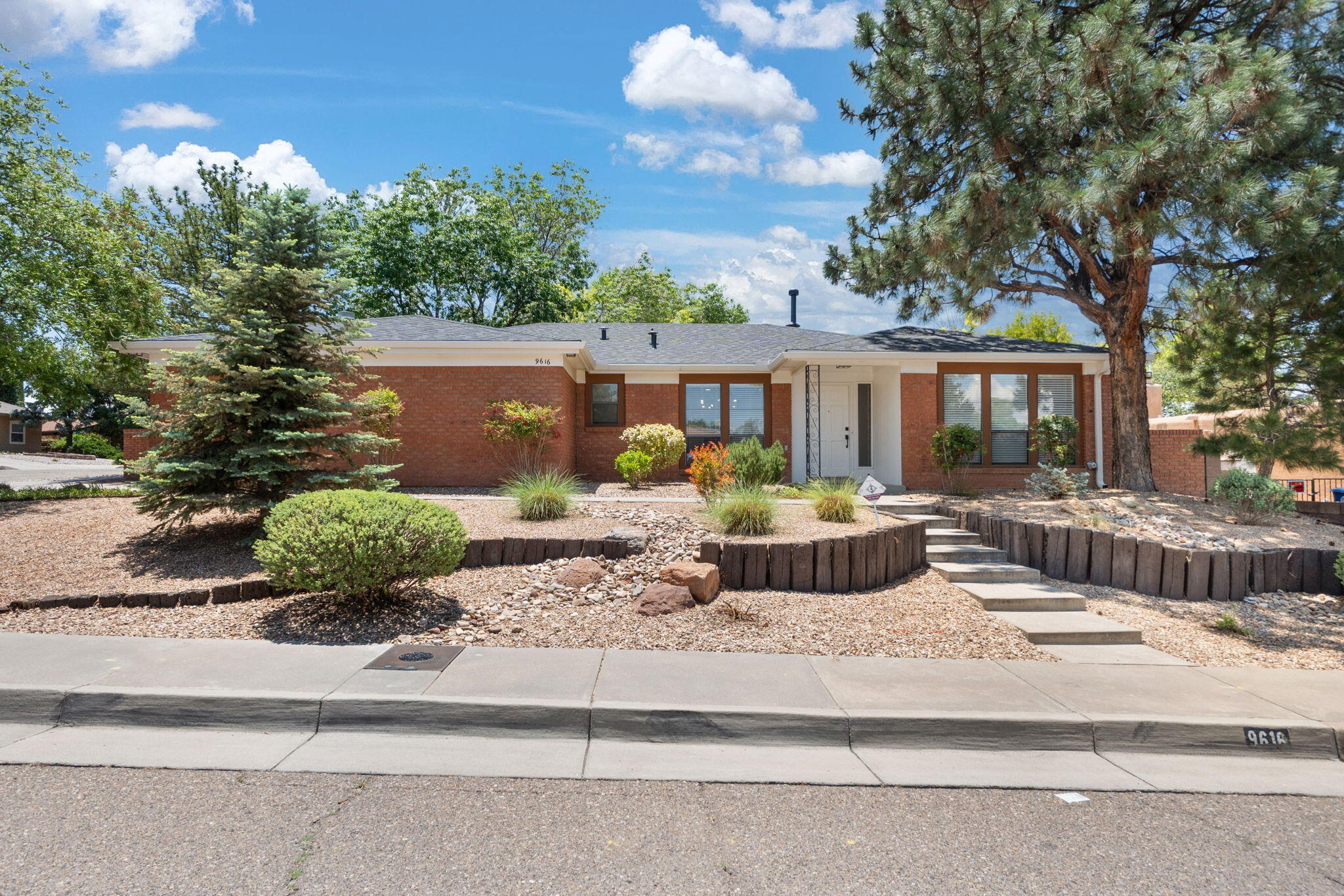 9616 Academy Hills Drive, Albuquerque, New Mexico image 2