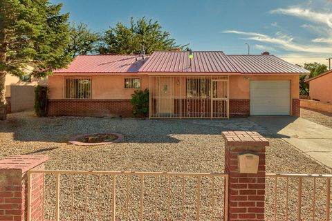Photo of 12608 Cloudview Avenue NE, Albuquerque, NM 87123 (MLS # 1095605)