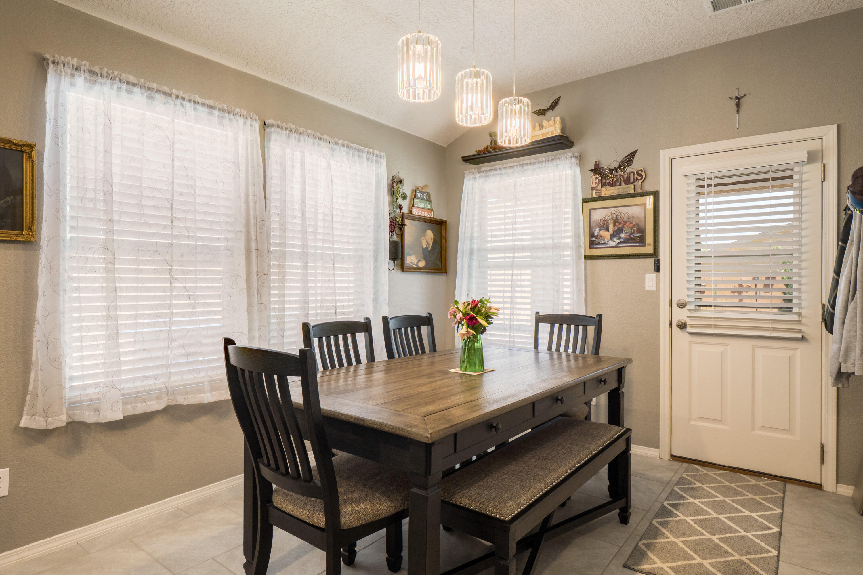 2336 Del Timbre Lane, Albuquerque, New Mexico image 8