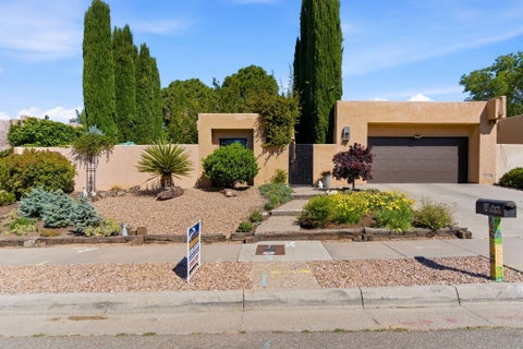 Townhouse For Sale - 4147 Marla Drive<br/> Bernalillo County, Albuquerque, NM 87109