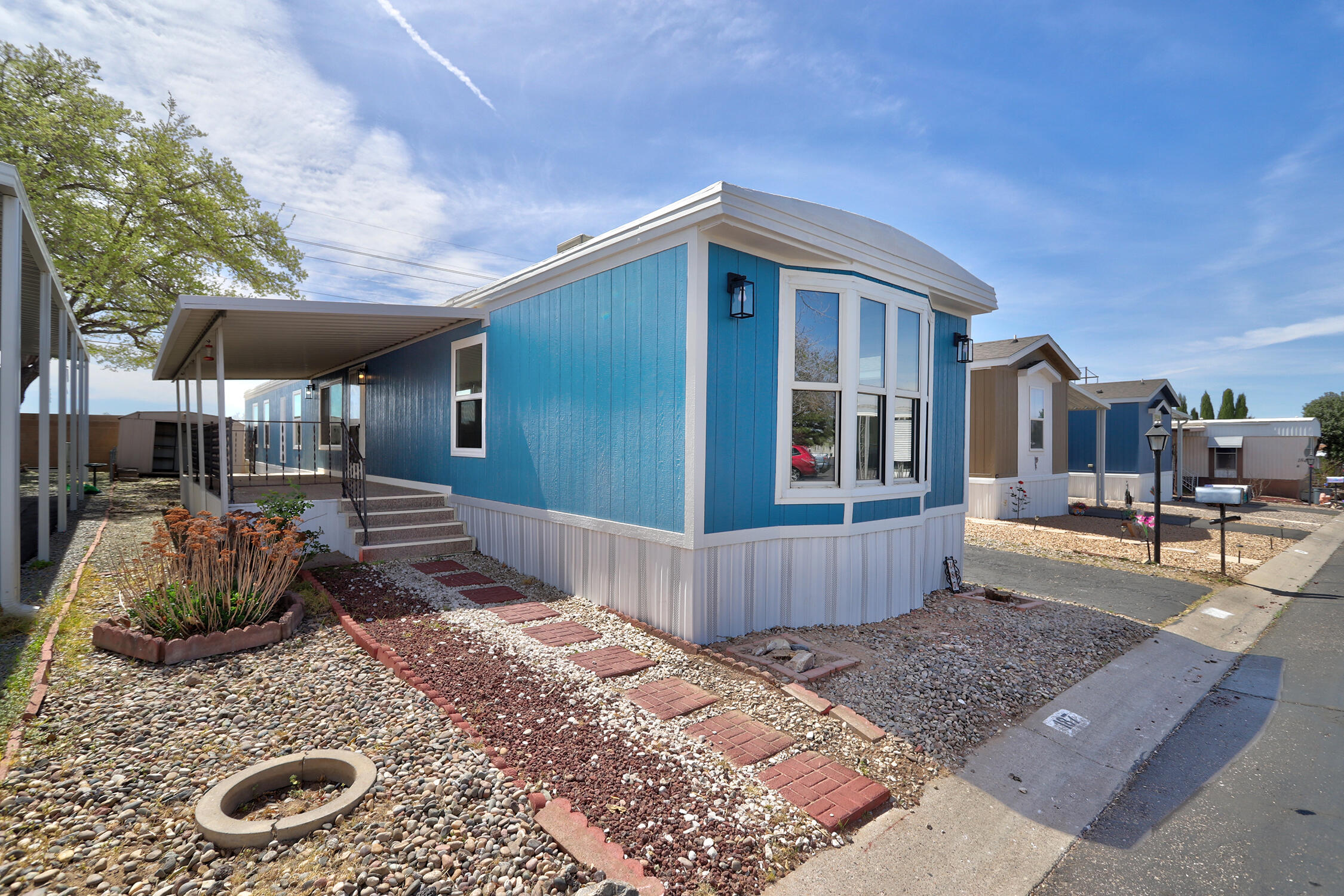 7112 Pan American NE 187