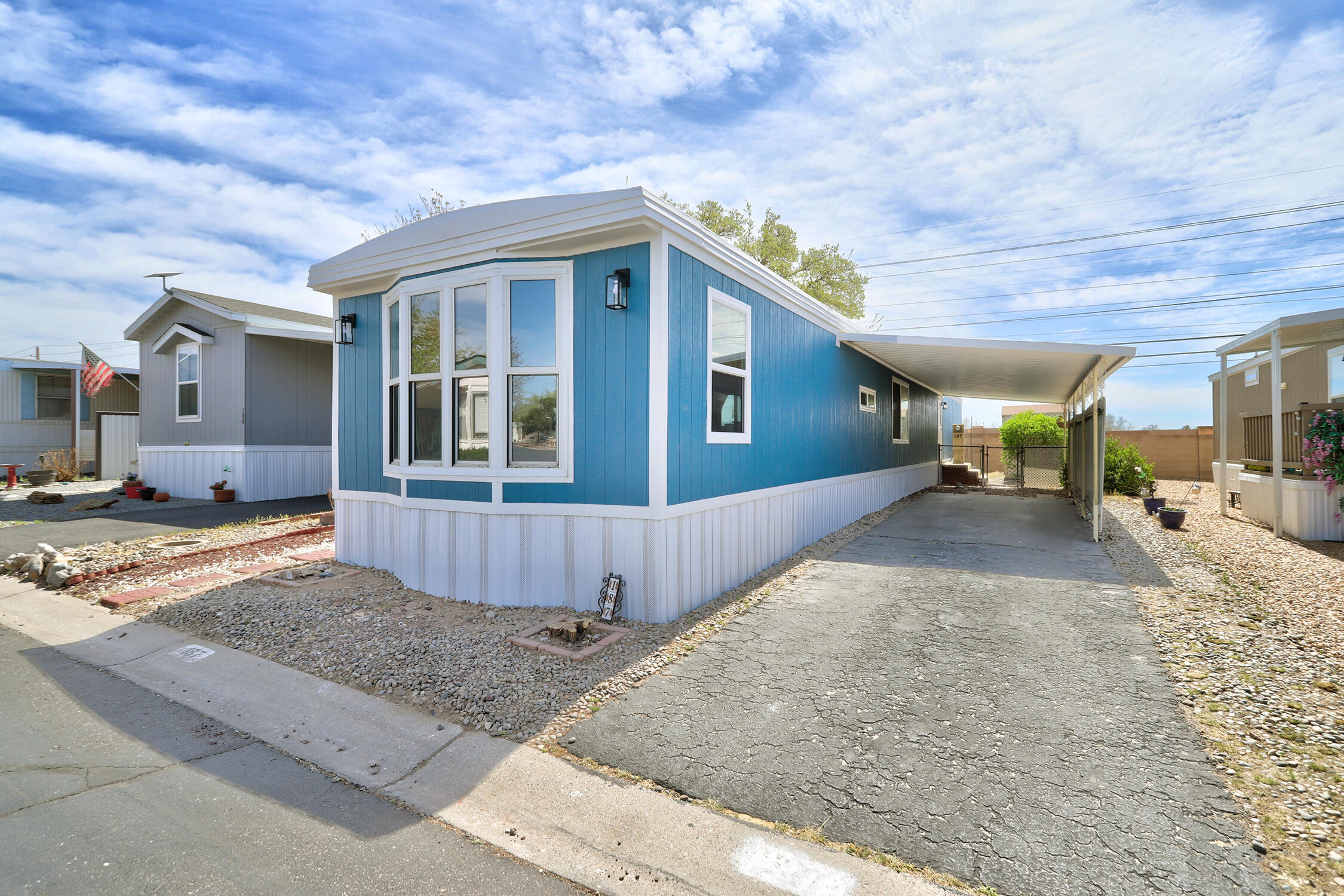 7112 Pan American NE 187