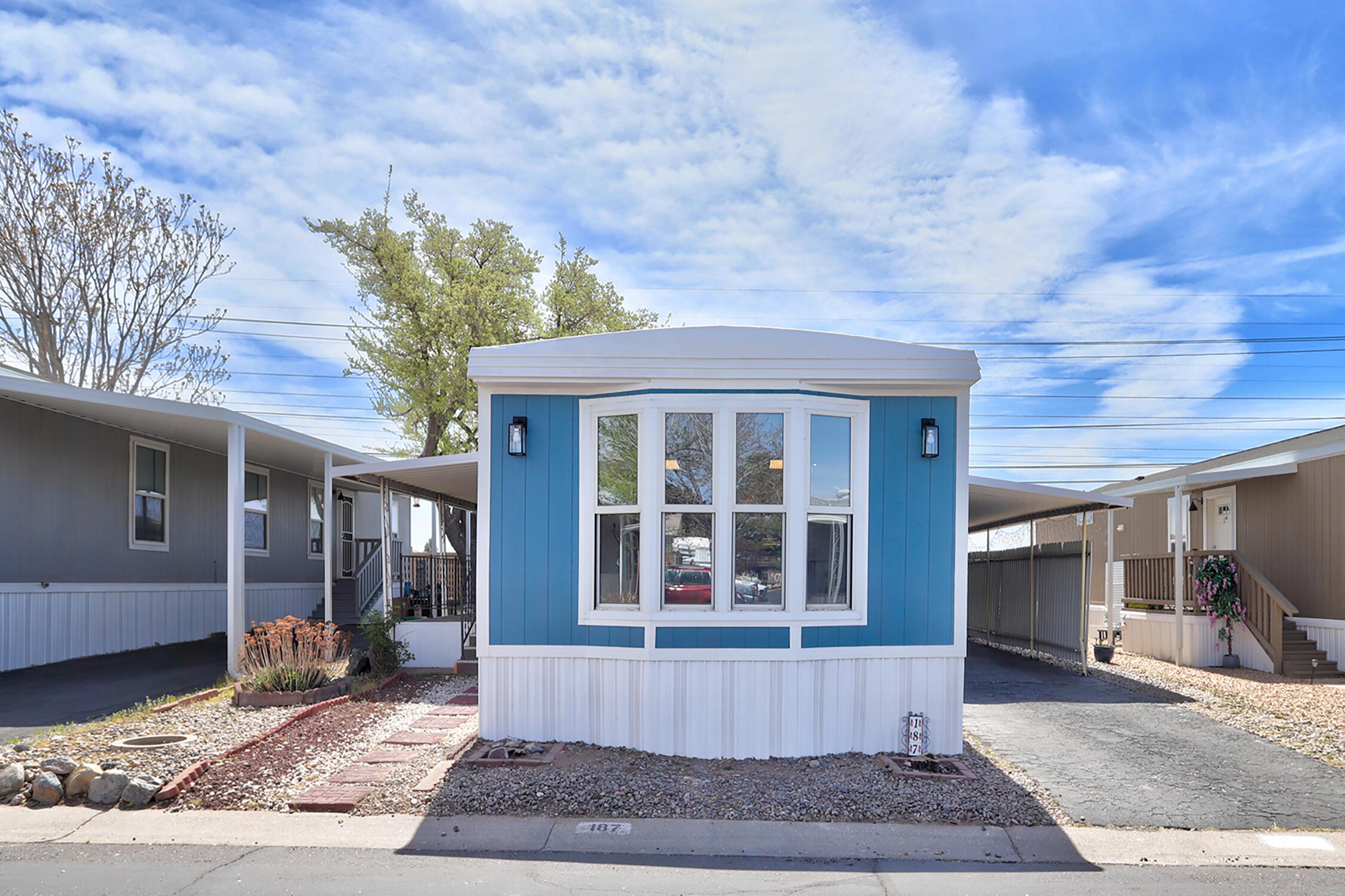 7112 Pan American NE 187