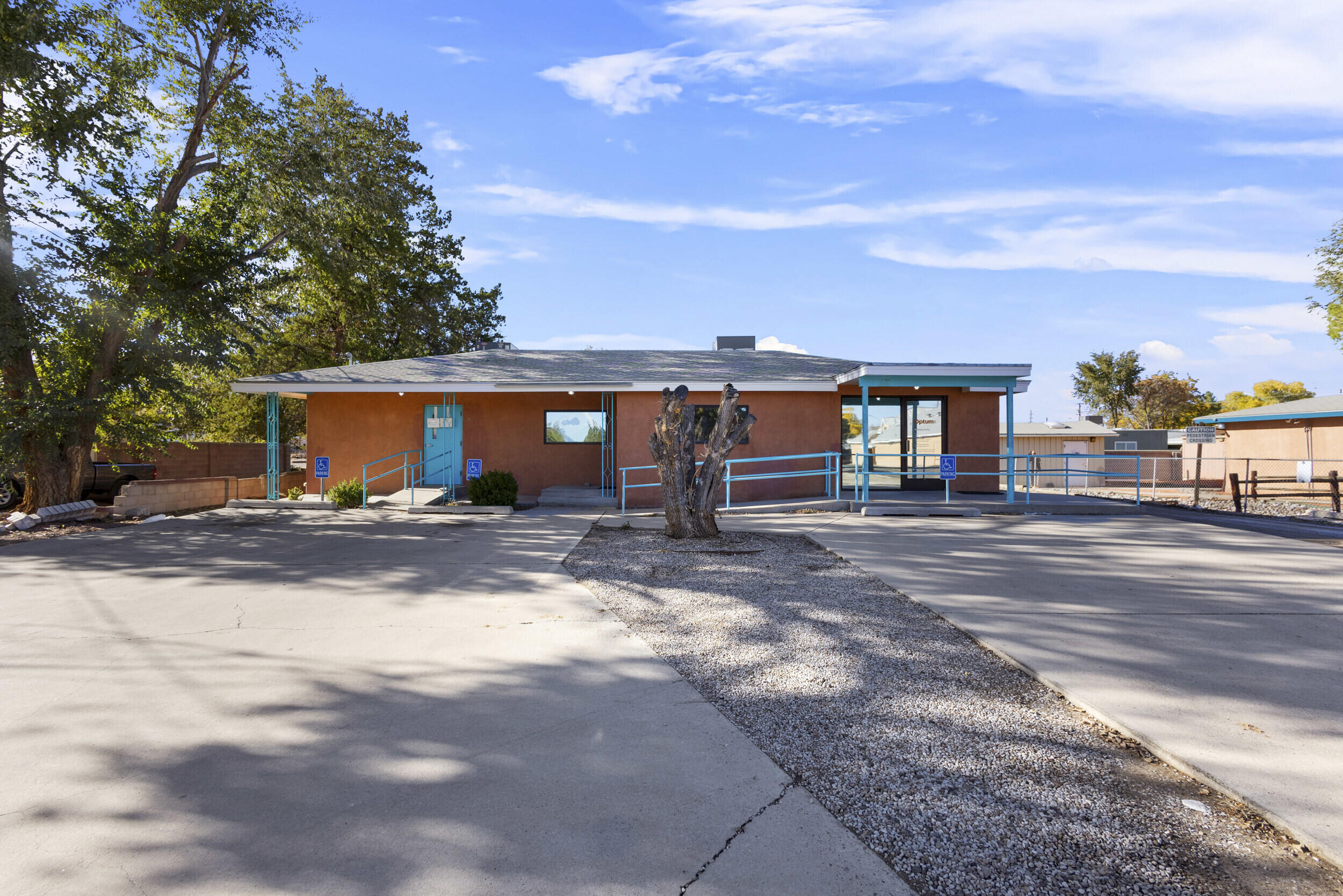 127 Sandoval Road SW