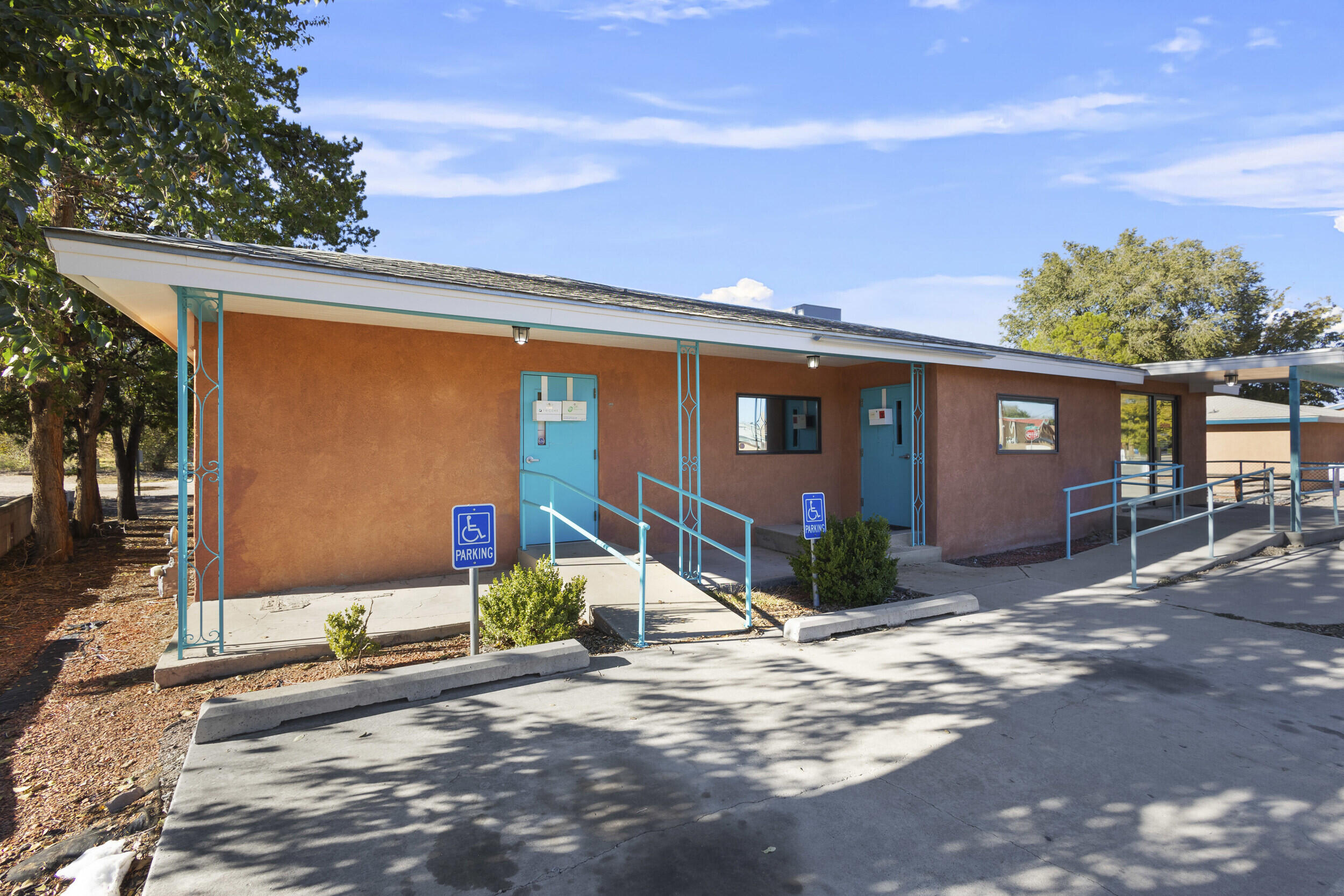 127 Sandoval Road SW