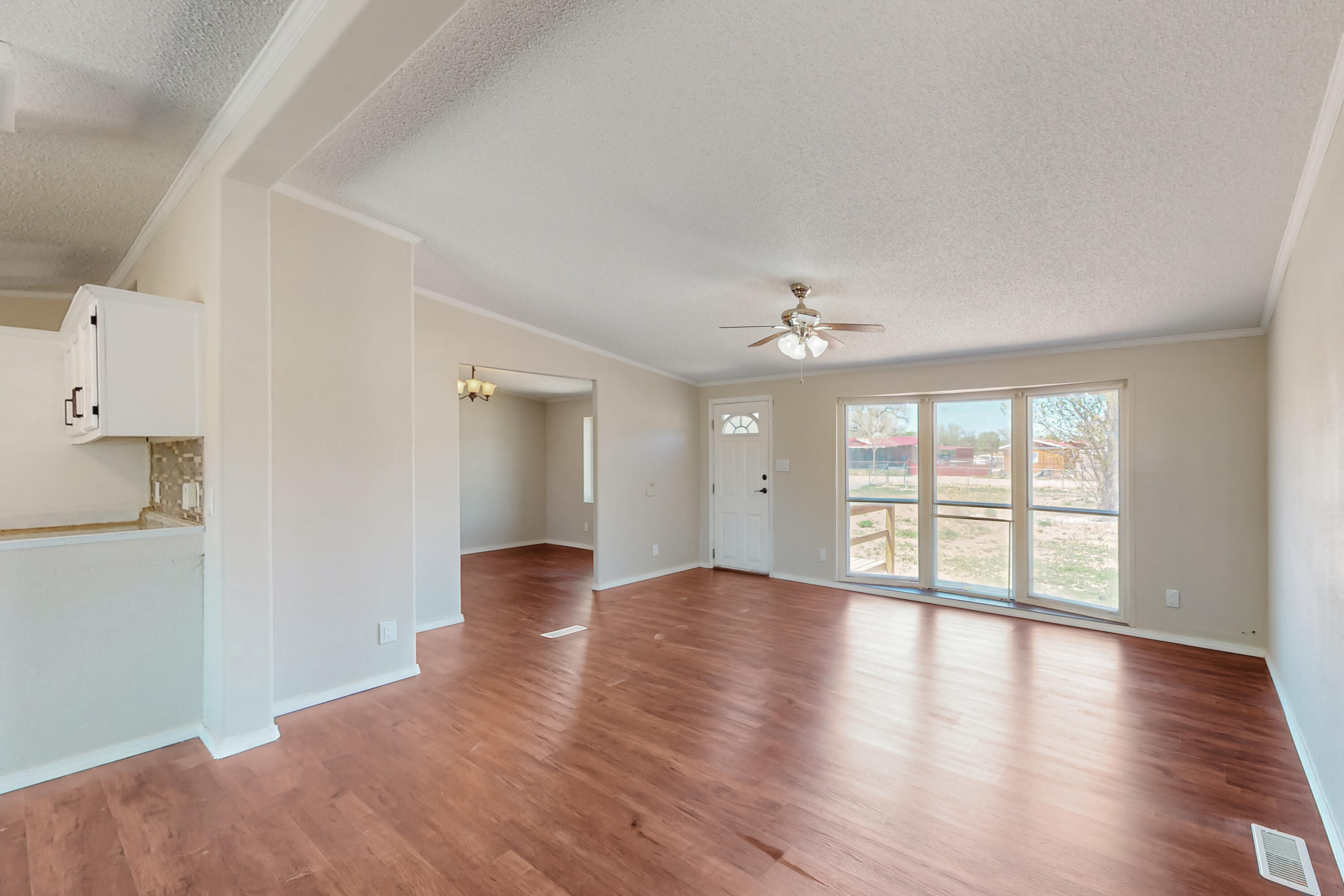 8 Valle Lobo, Los Lunas, New Mexico image 5