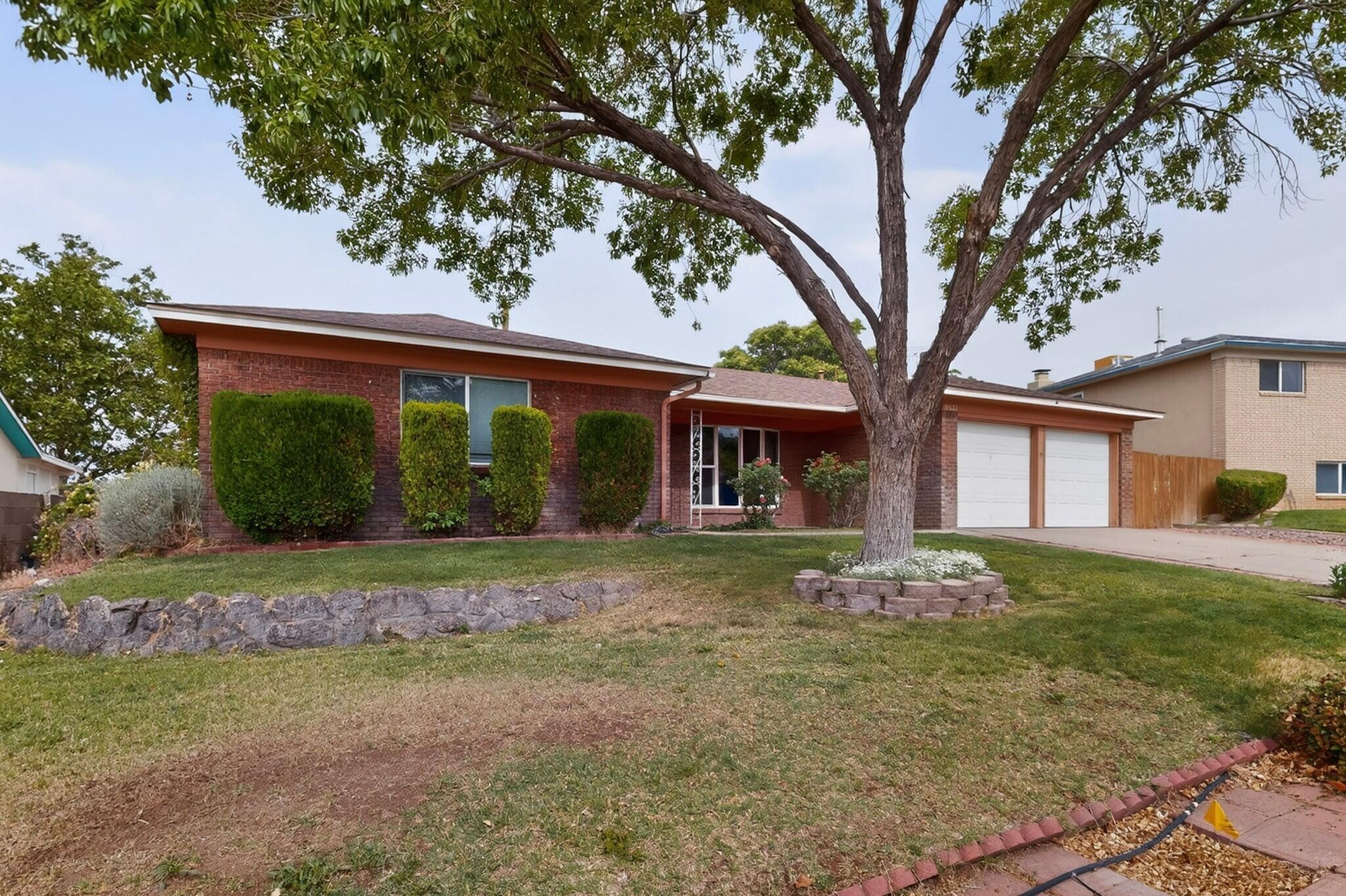 4521 Jamaica Drive NE