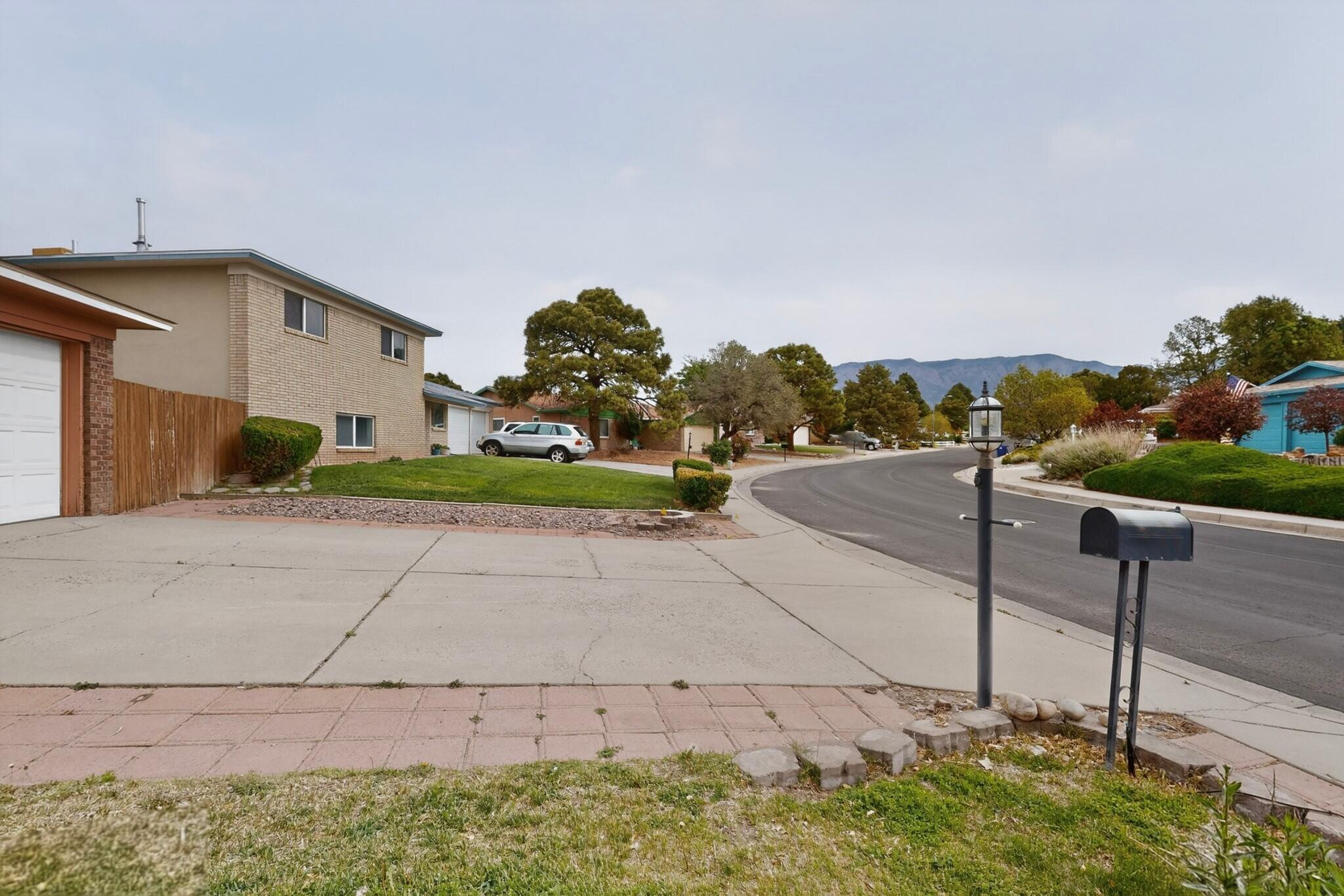 4521 Jamaica Drive NE