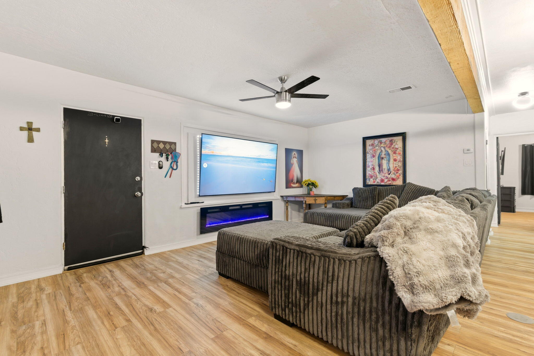 457 Loma Hermosa Drive NW