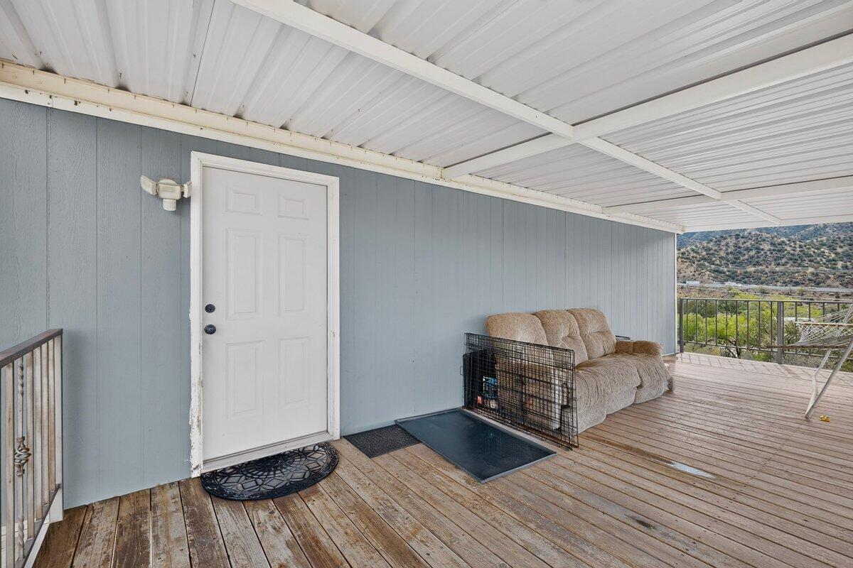 31 Atanacio Road NE