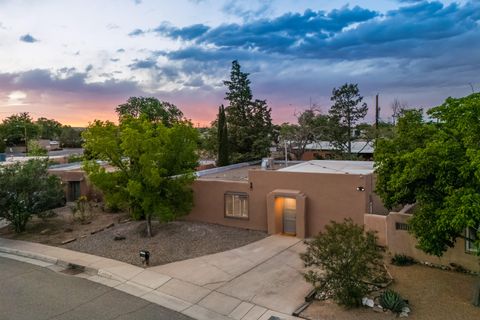 2317 El Nido Court NW, Albuquerque, NM 87104 - #: 1062532