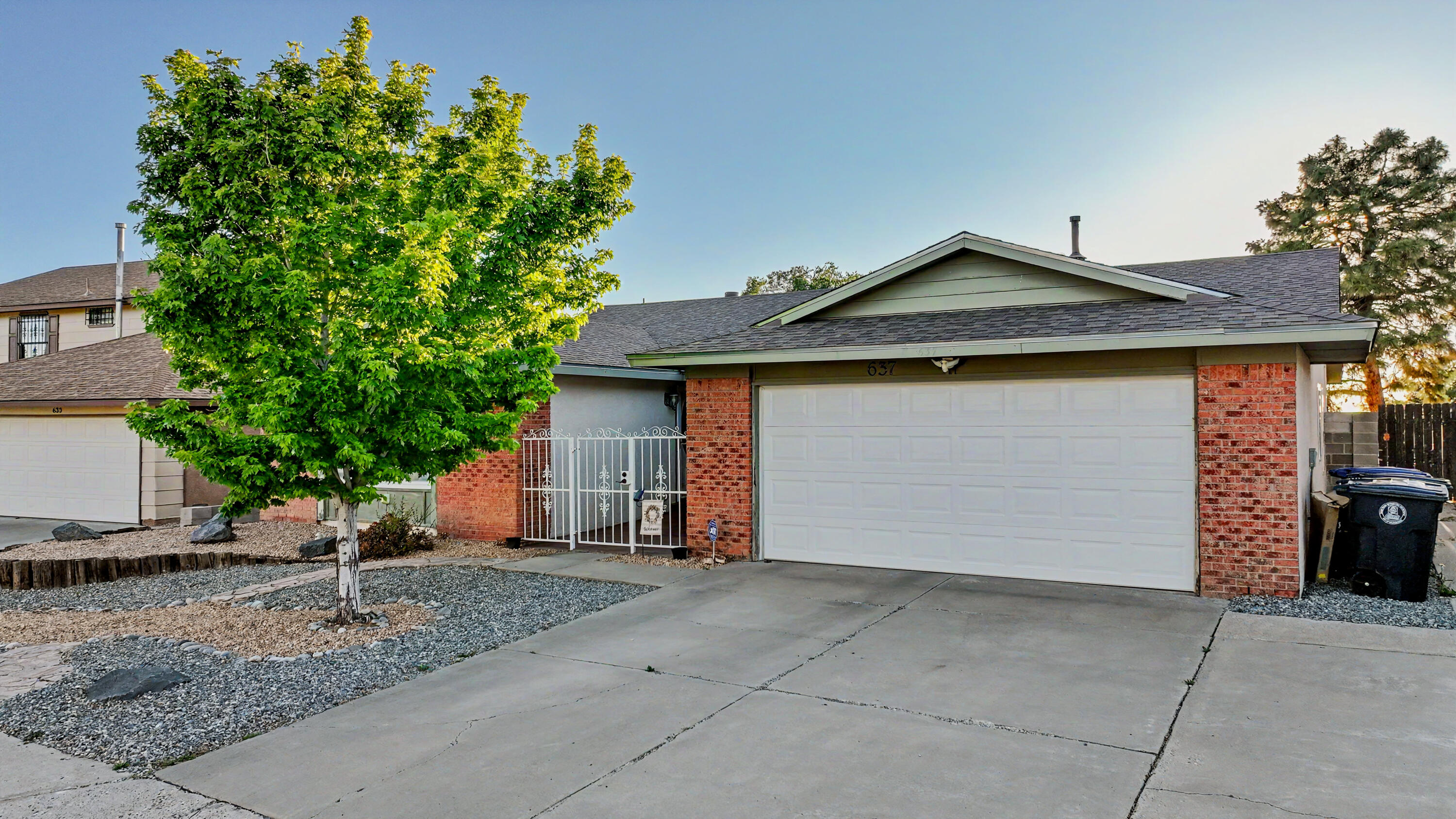 637 Monte Alto Drive NE