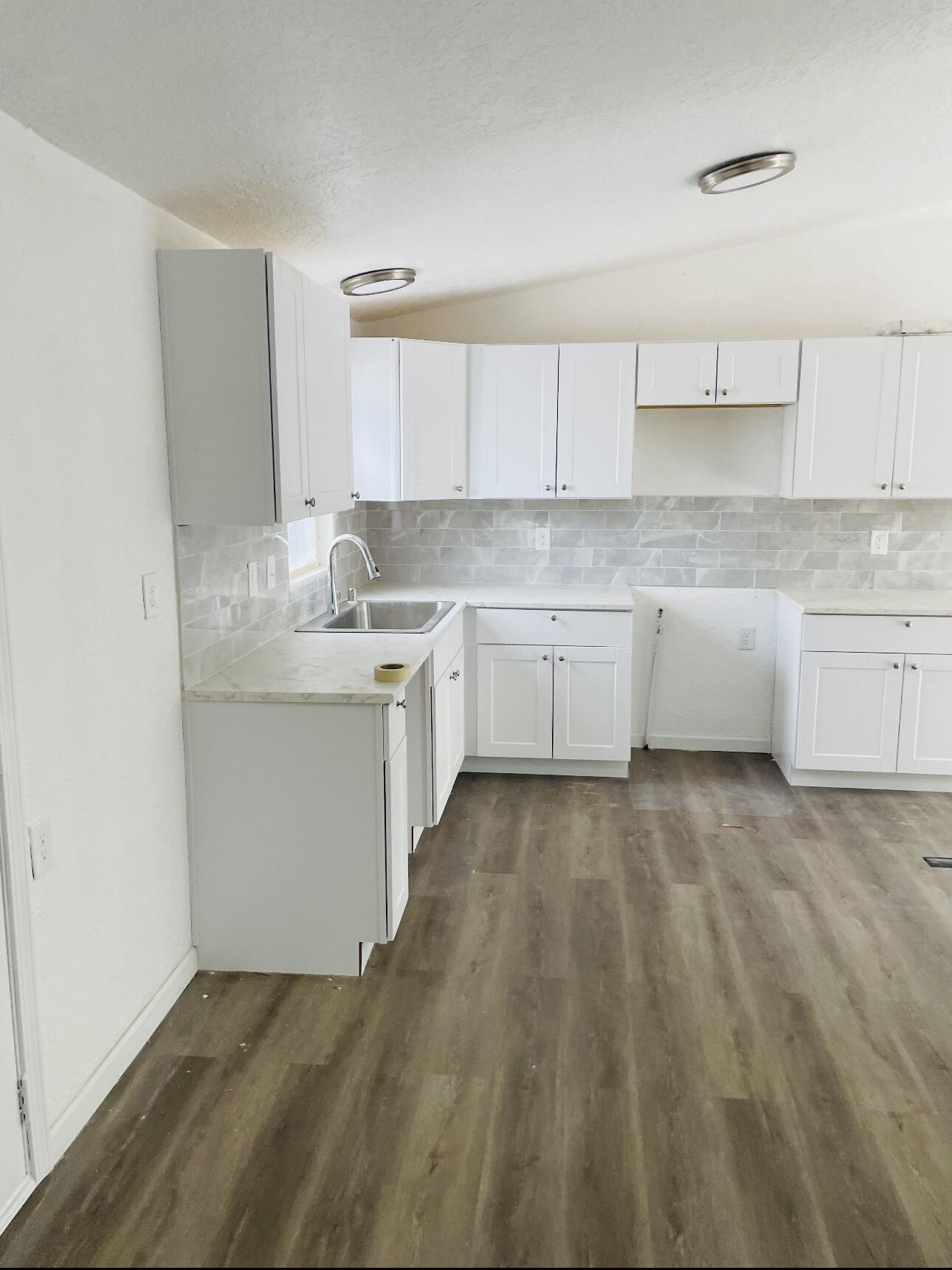Photo 2 of 10 of 400 Wheeler Avenue SE mobile home
