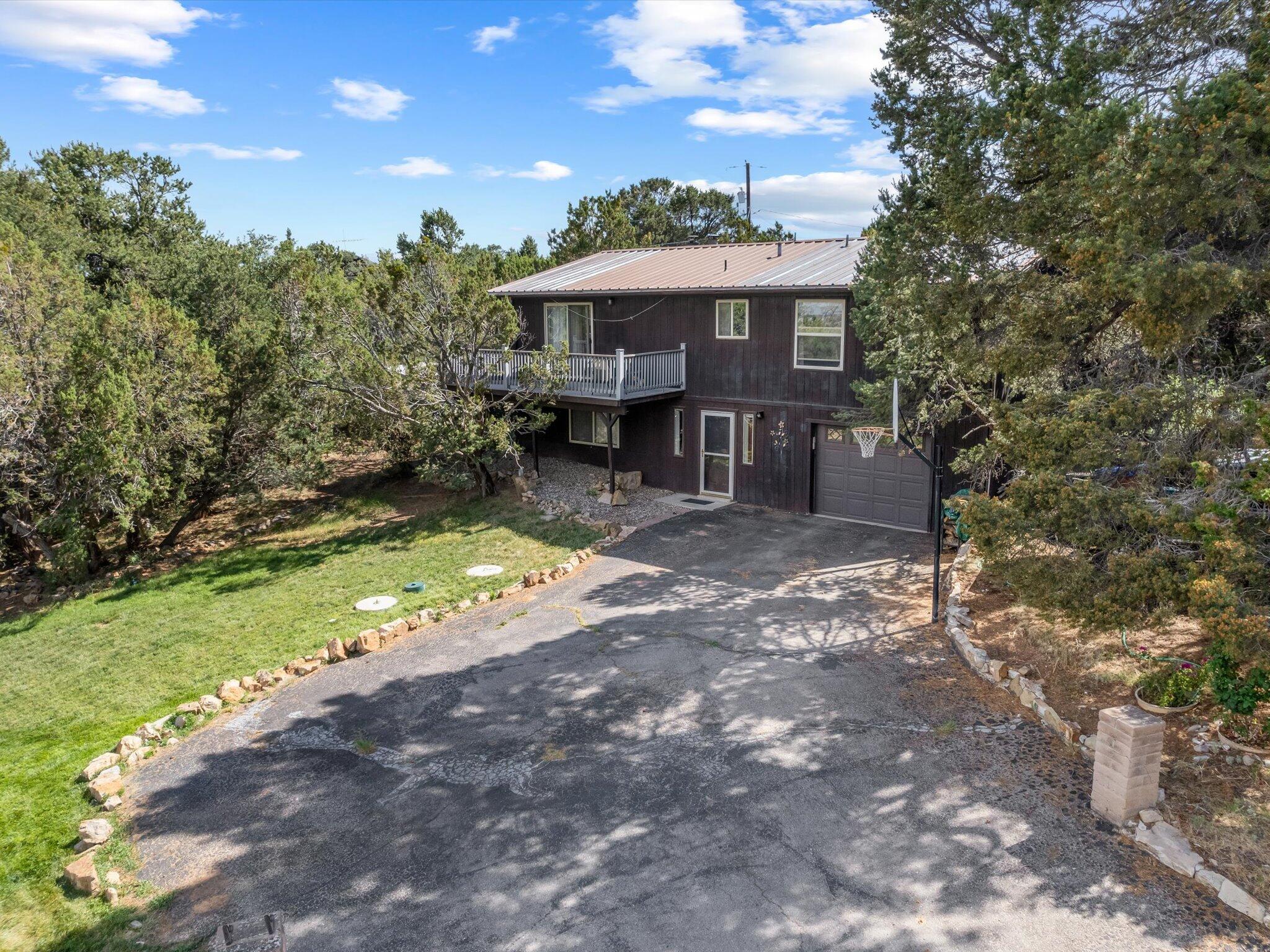 154 Sangre De Cristo Circle, Cedar Crest, New Mexico image 2