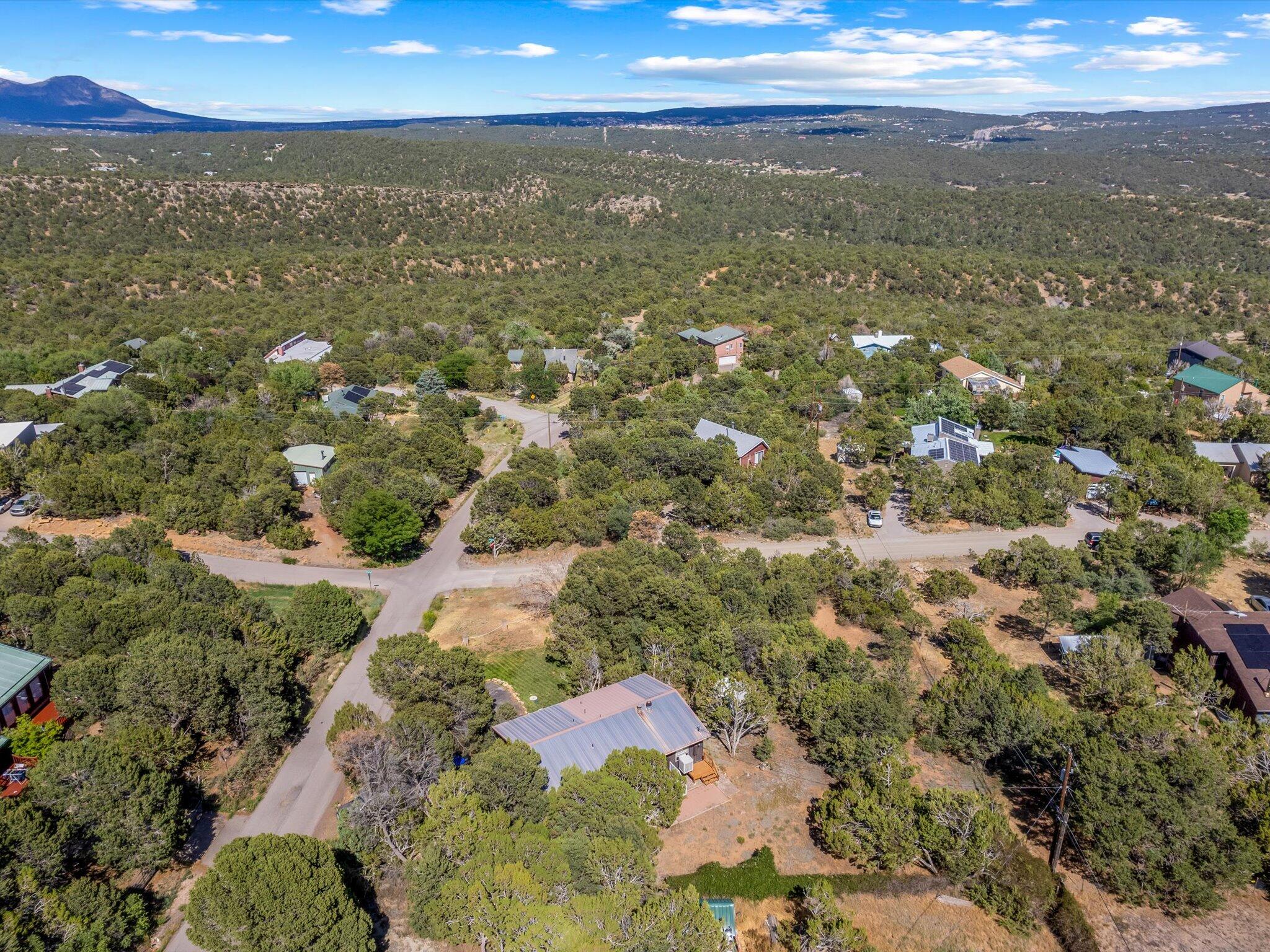 154 Sangre De Cristo Circle, Cedar Crest, New Mexico image 10