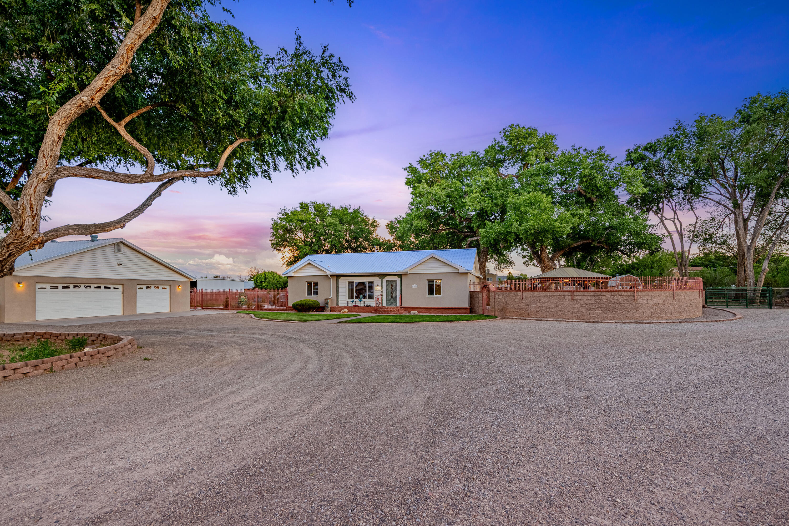 7909 Rancho De Roberto Road, Albuquerque, New Mexico image 1