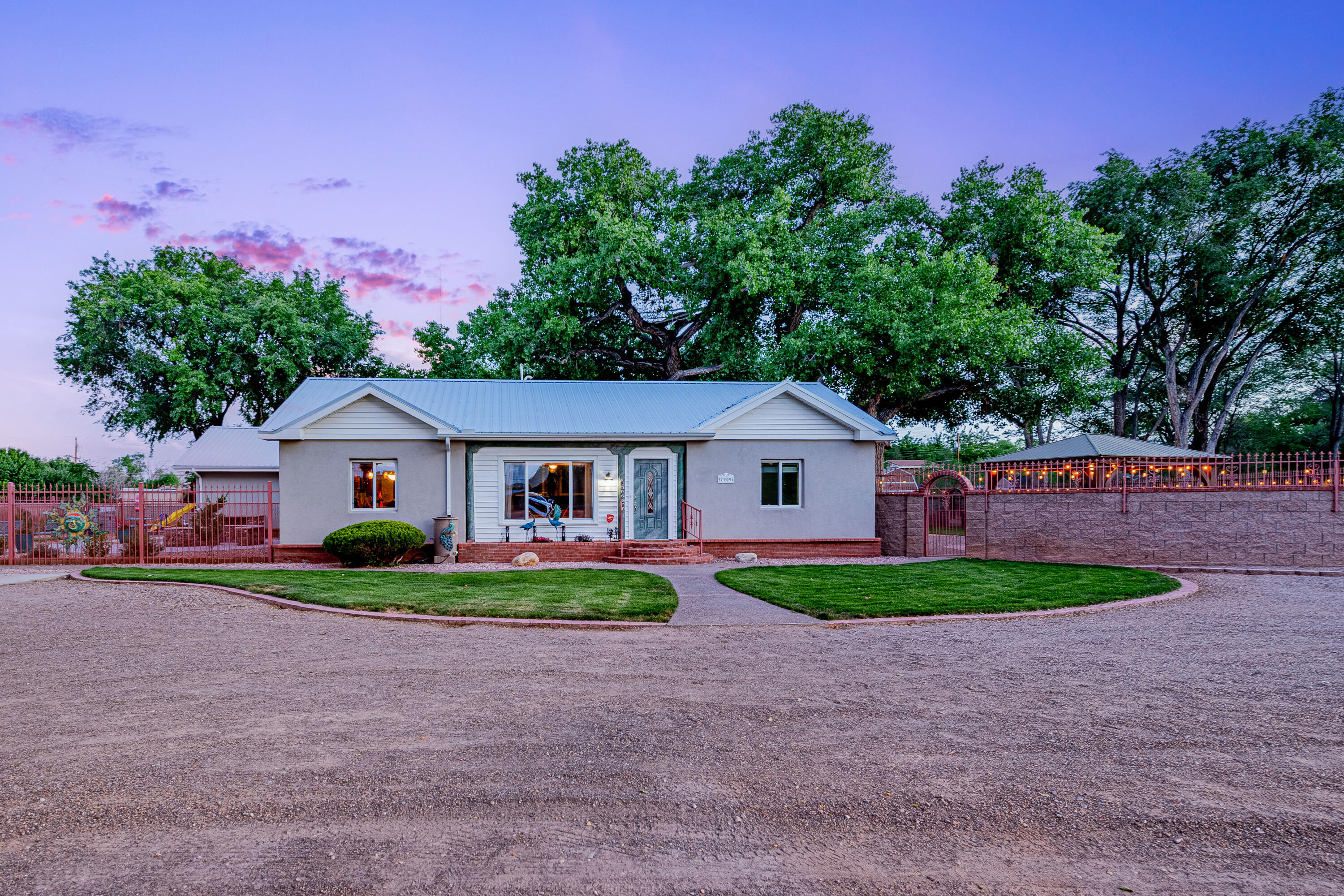 7909 Rancho De Roberto Road, Albuquerque, New Mexico image 3