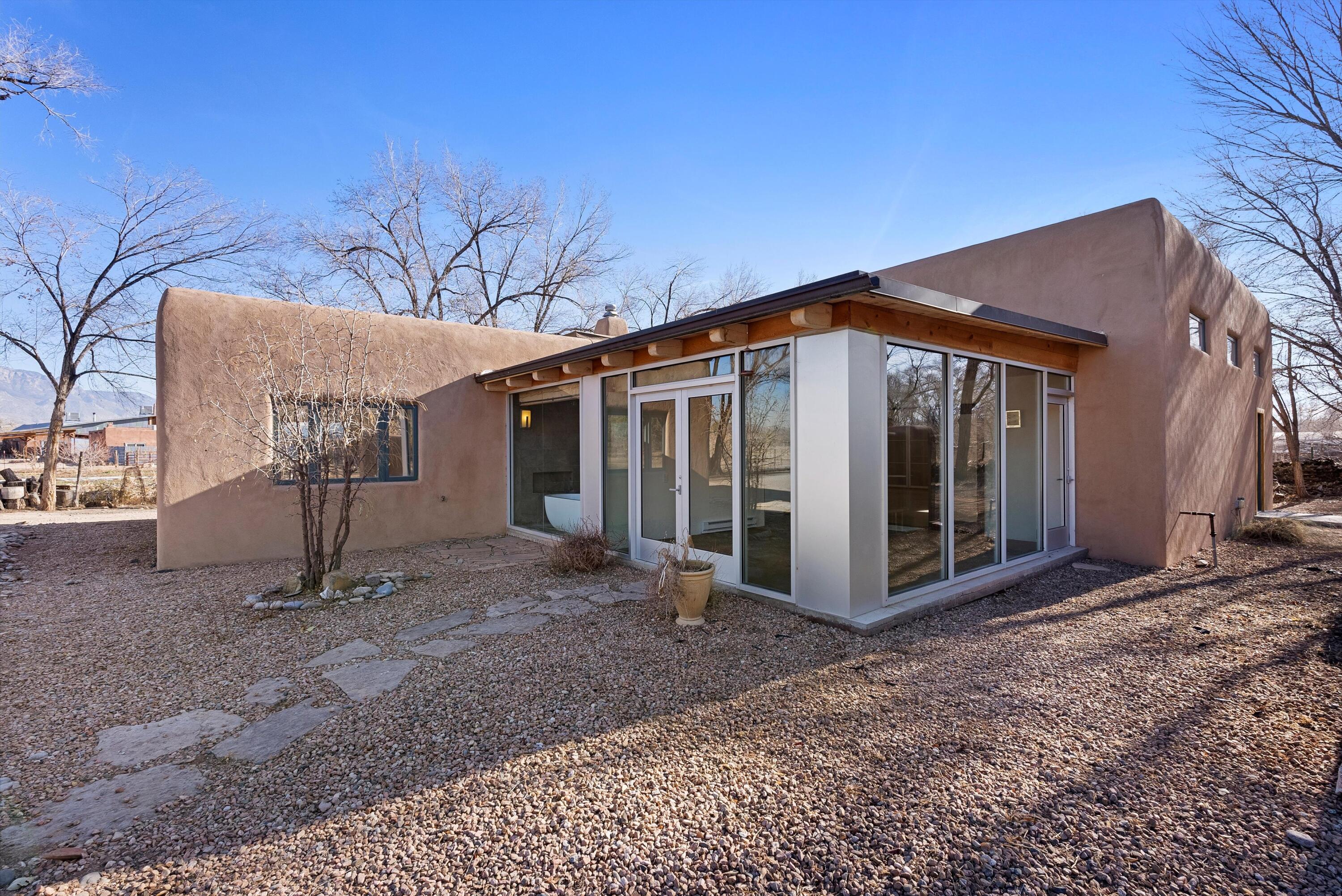 4659 Corrales Road, Corrales, New Mexico image 2