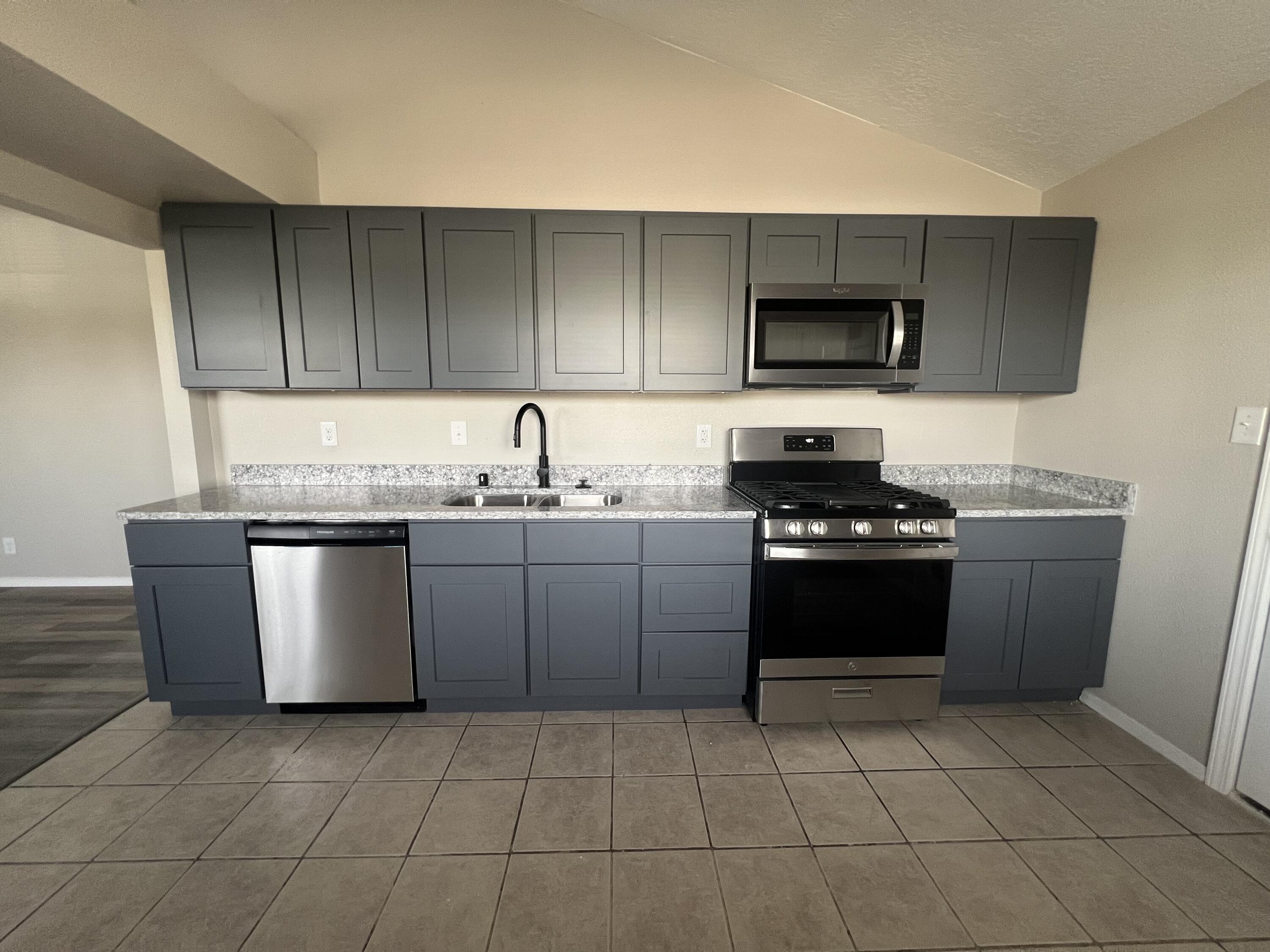 801 Nyasa Road, Rio Rancho, New Mexico image 3