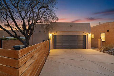 Photo of 5024 Mirador Drive NW, Albuquerque, NM 87120 (MLS # 1096418)
