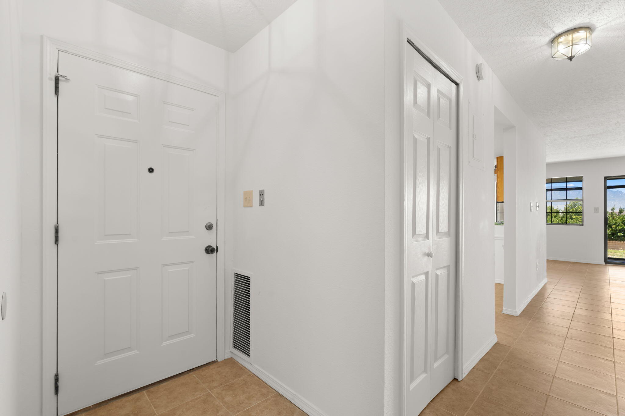 809 Country Club Drive SE APT 1D