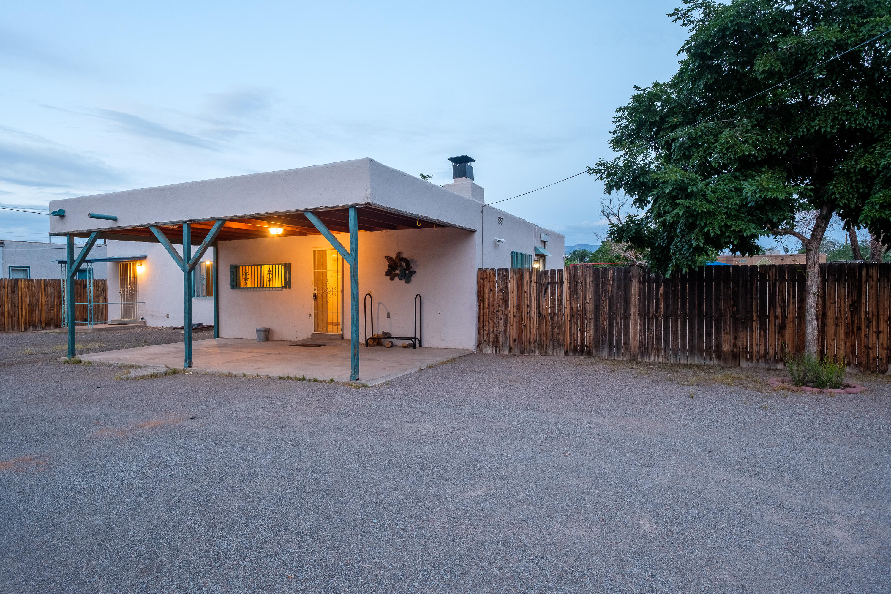 612 Candelaria Road, Albuquerque, New Mexico image 1