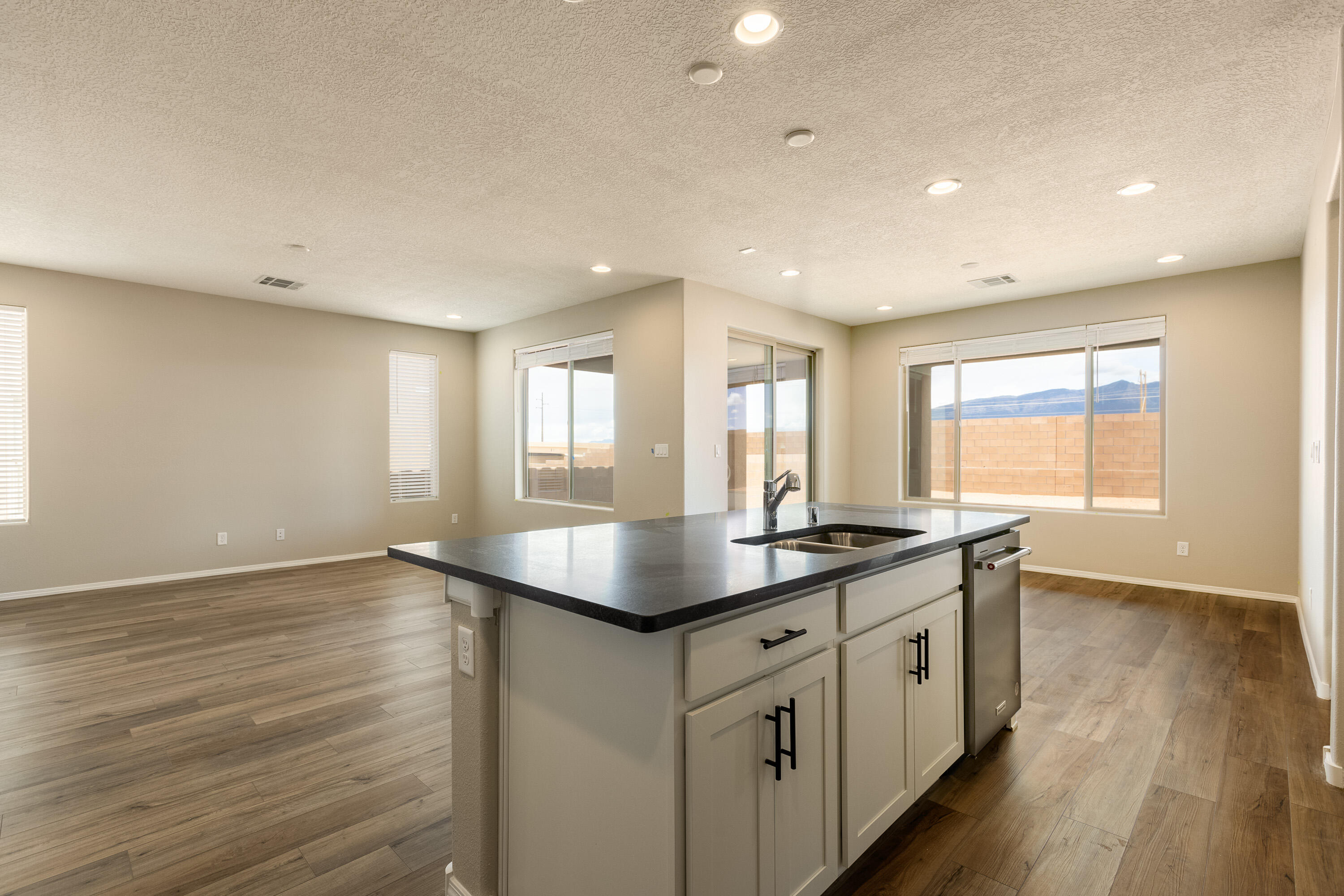 6774 Sydney Drive, Rio Rancho, New Mexico image 11