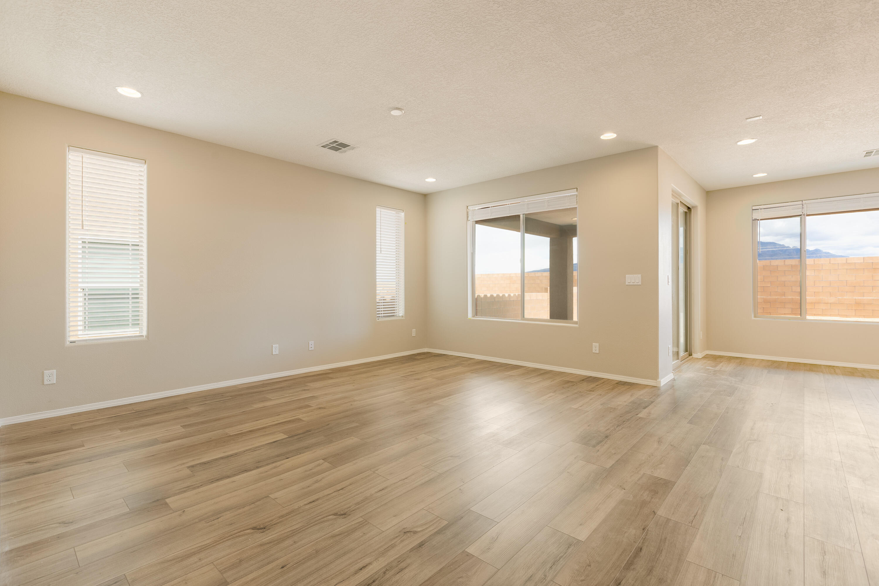6774 Sydney Drive, Rio Rancho, New Mexico image 5