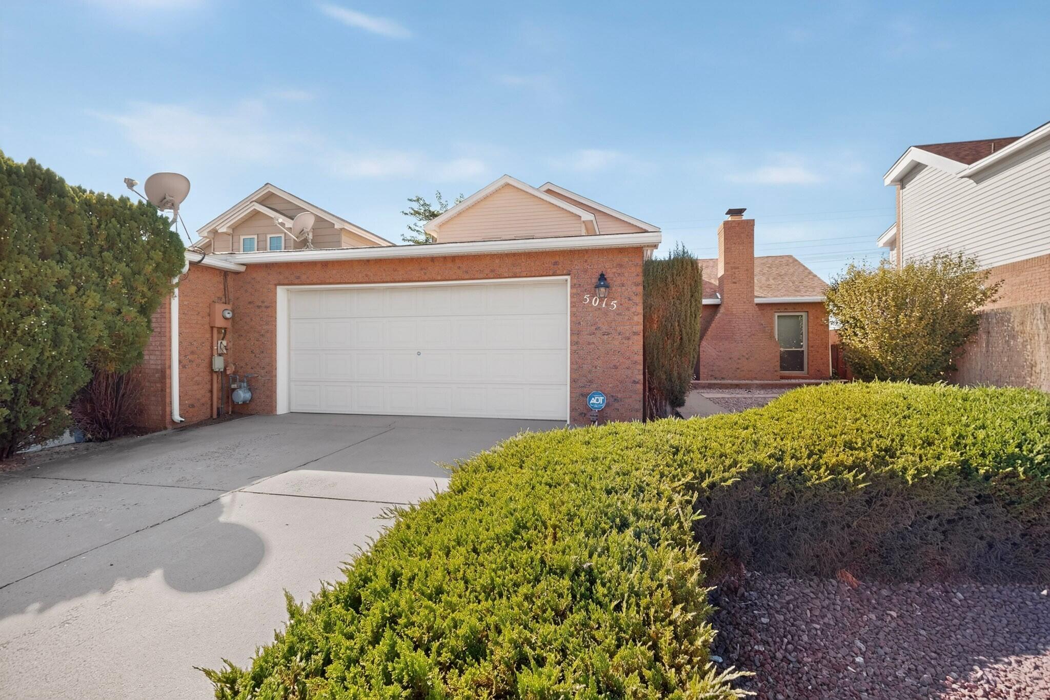 5015 Calle De Carino NE