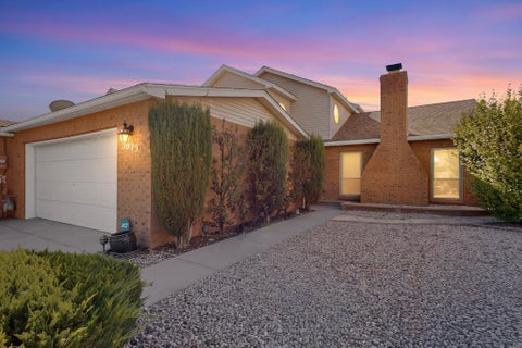 Townhouse For Sale - 5015 Calle De Carino<br/> Albuquerque, NM 87111