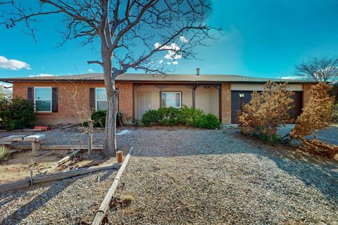 893 Rodeo Loop SE Rio Rancho NM 87124
