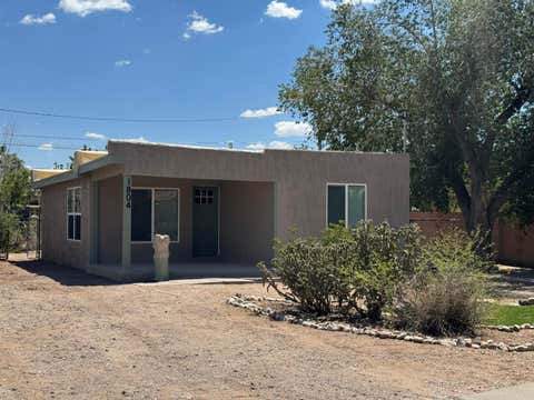 Photo of 1804 Slate Avenue NW, Albuquerque, NM 87104 (MLS # 1108553)