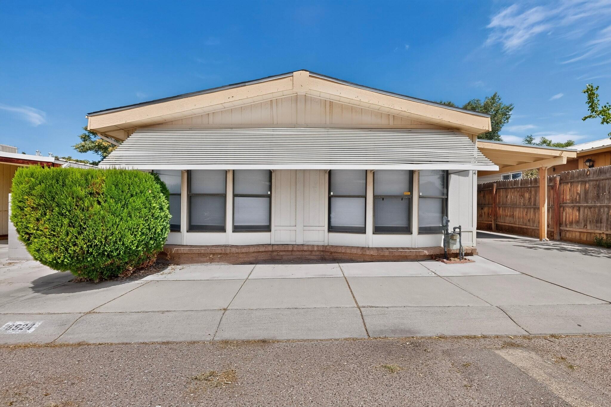 8524 River Street NE