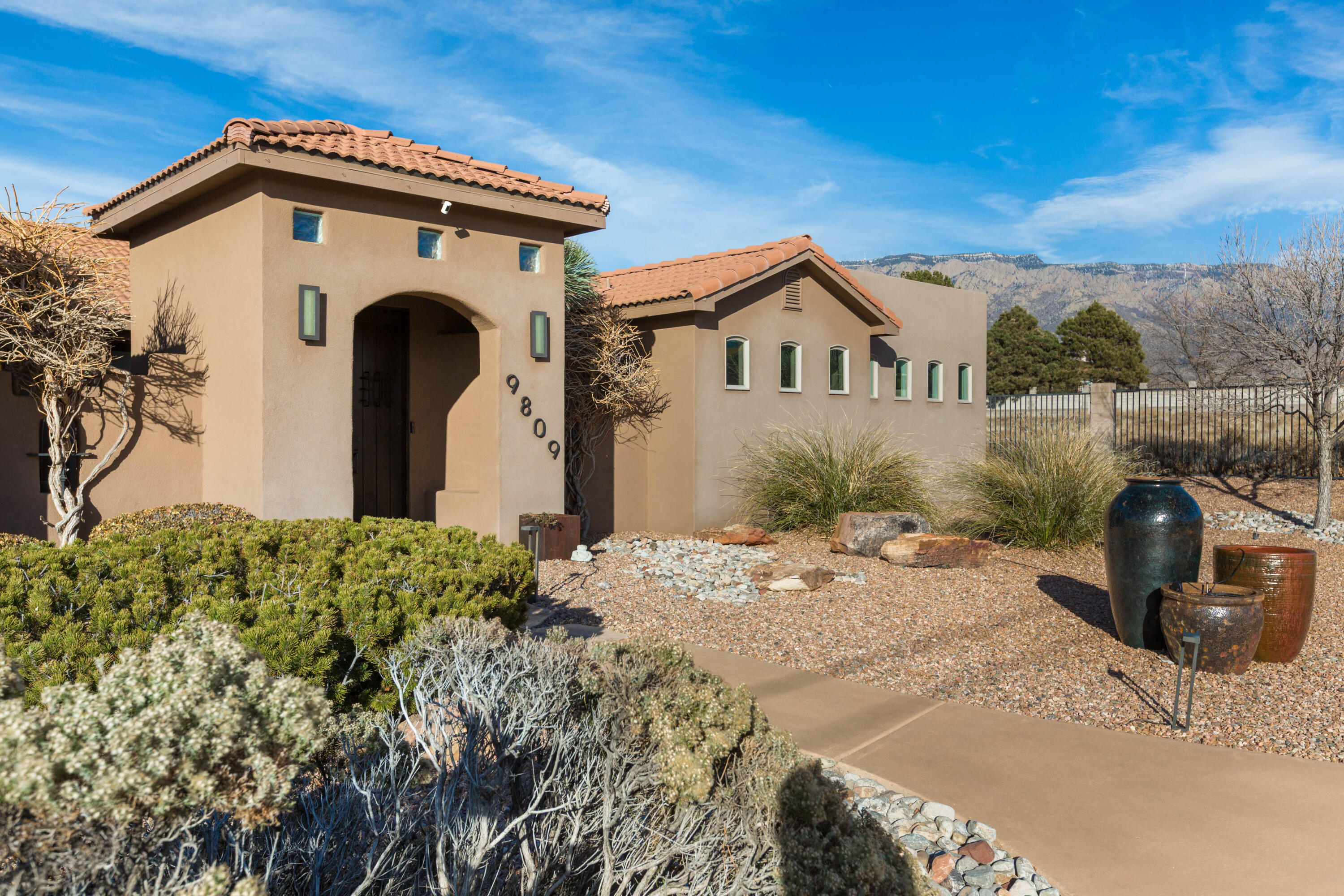 9809 Coronado Avenue NE