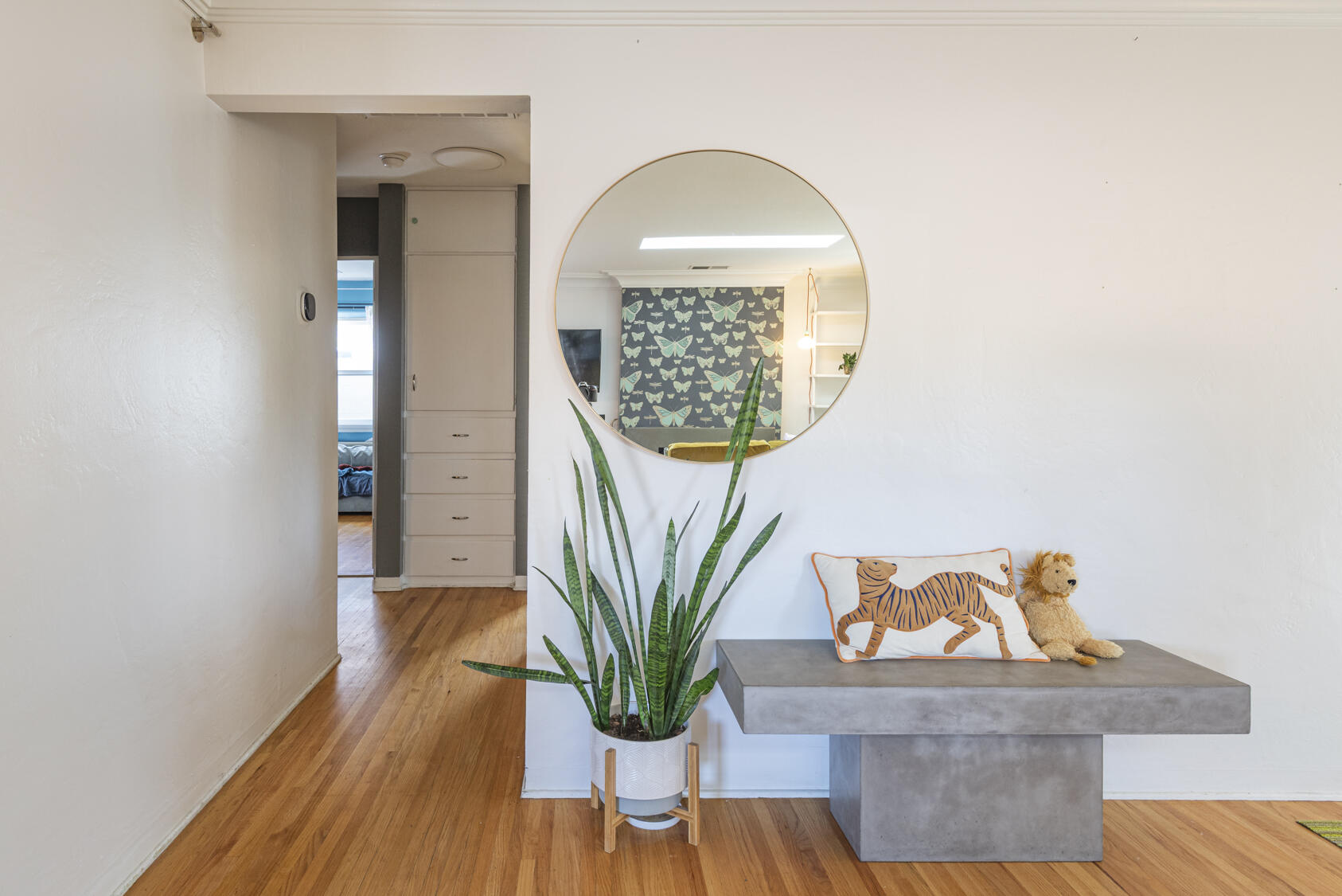 736 Quincy Street NE