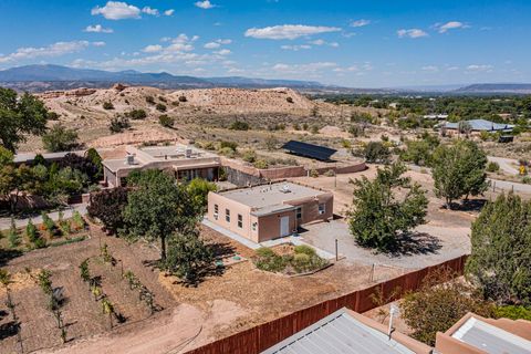 Photo of 19 Lumbre Del Sol Way, Espanola, NM 87532 (MLS # 1102662)