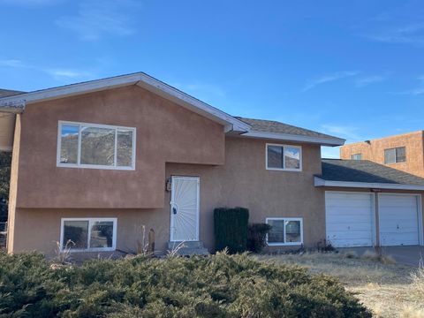1921 Chelwood Park Boulevard NE Albuquerque NM 87112