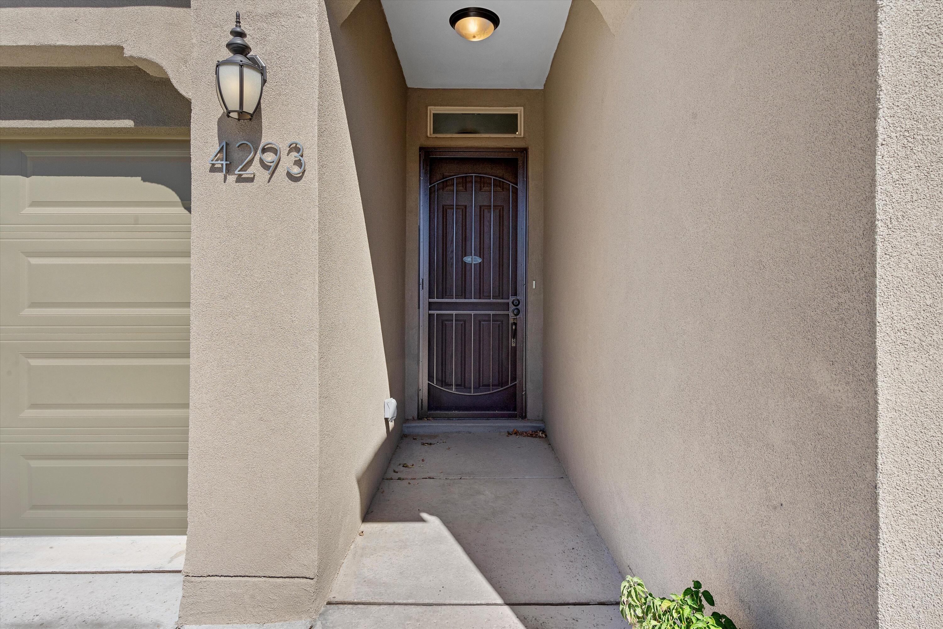 4293 Crowned Eagle Loop NE