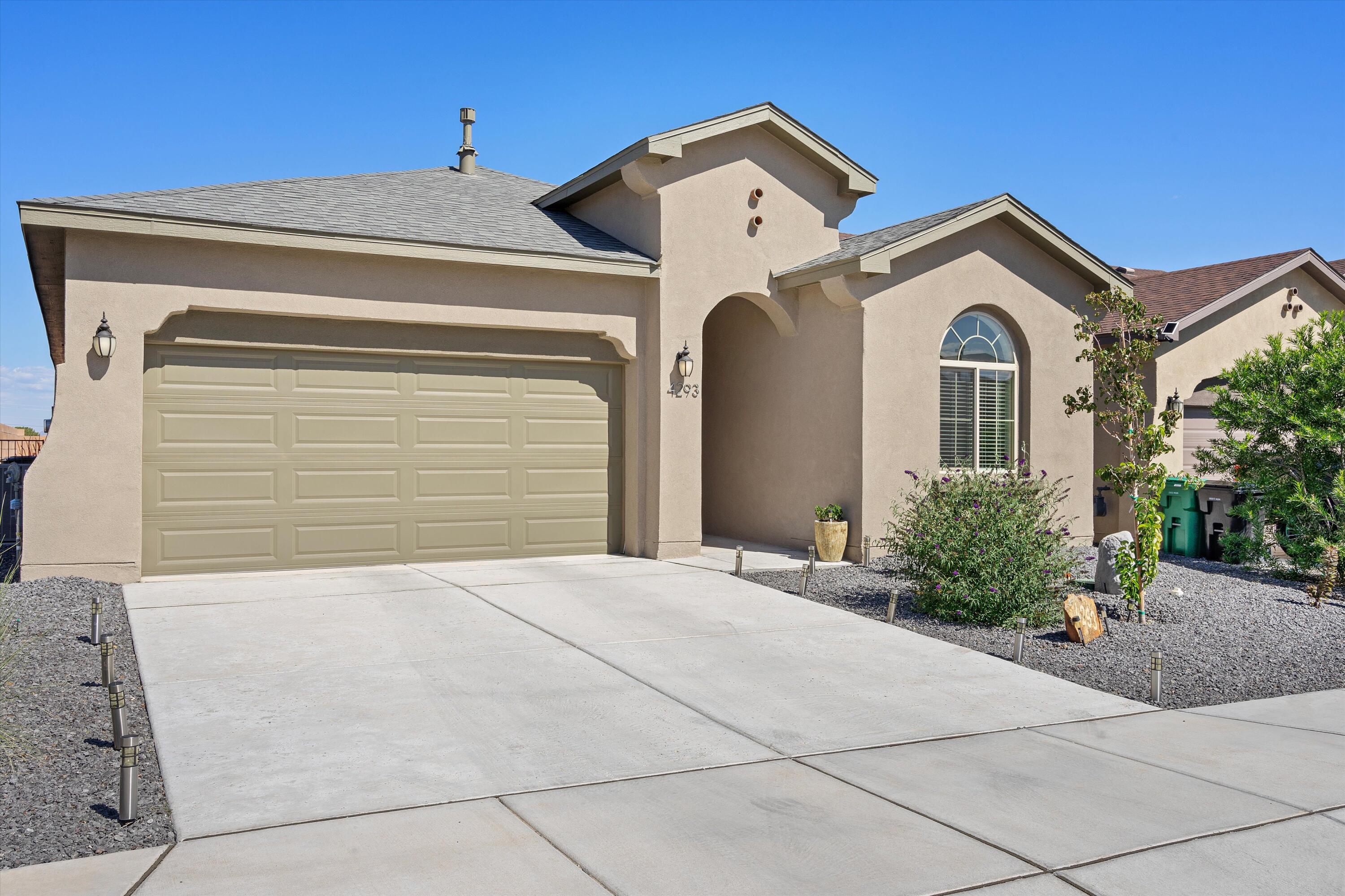 4293 Crowned Eagle Loop NE