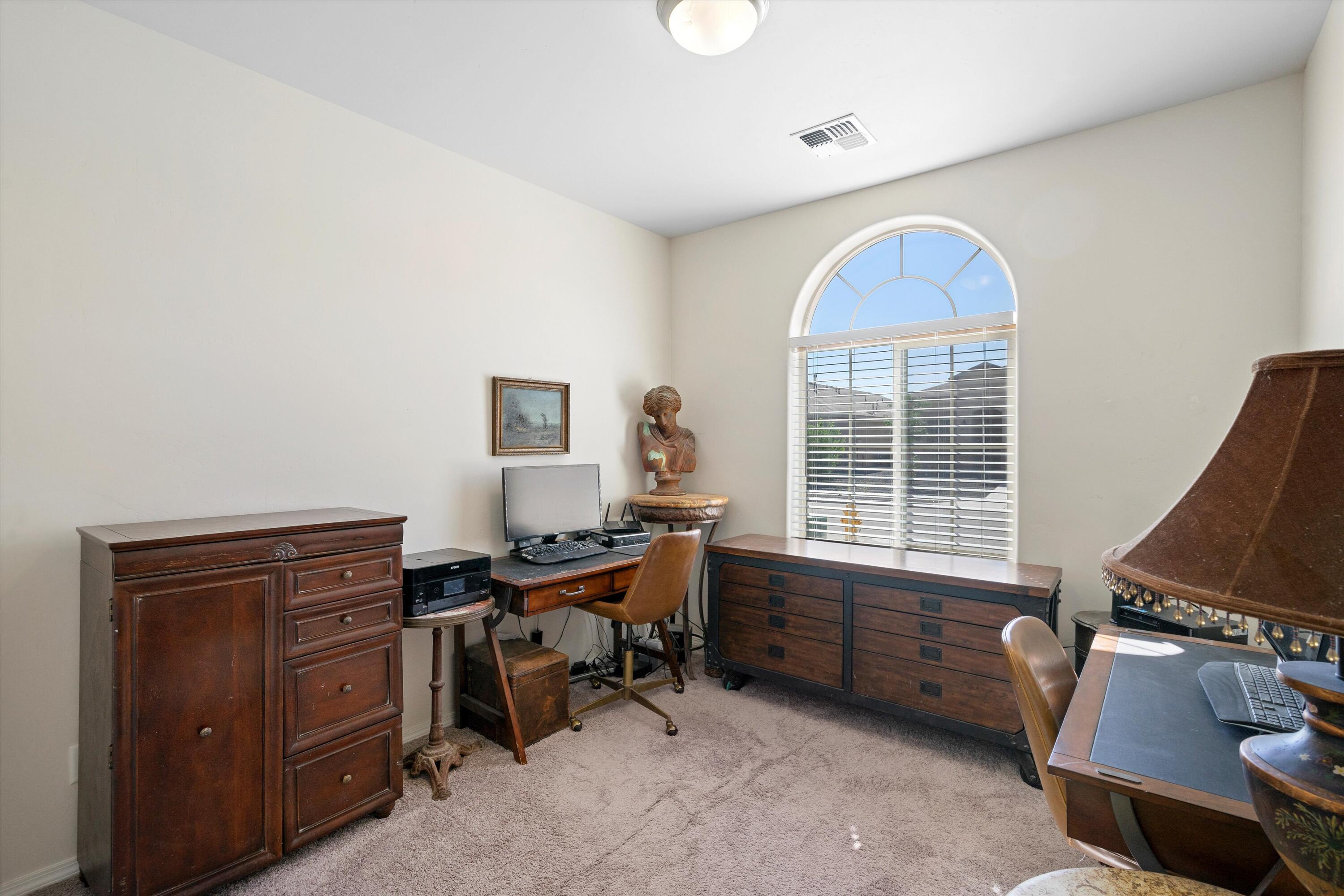 4293 Crowned Eagle Loop NE