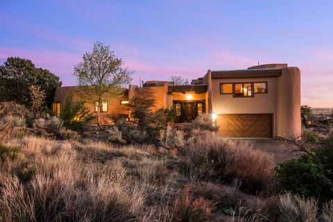 Photo of 18 Cedar Hill Road NE, Albuquerque, NM 87122 (MLS # 1101364)