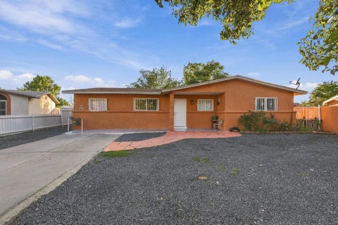 Photo of 4633 Spring Valley Circle SW, Albuquerque, NM 87105 (MLS # 1111740)