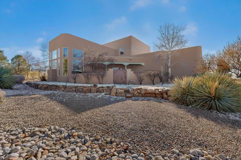 Photo of 11510 Wilshire Avenue NE, Albuquerque, NM 87122 (MLS # 1096685)