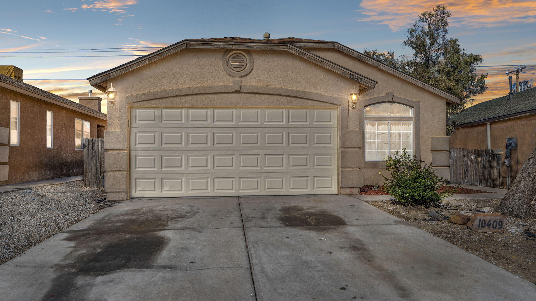 10409 Mesa Sunset Avenue, Albuquerque, New Mexico image 2