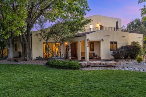 Photo of 11804 Modesto Avenue NE, Albuquerque, NM 87122 (MLS # 1103610)