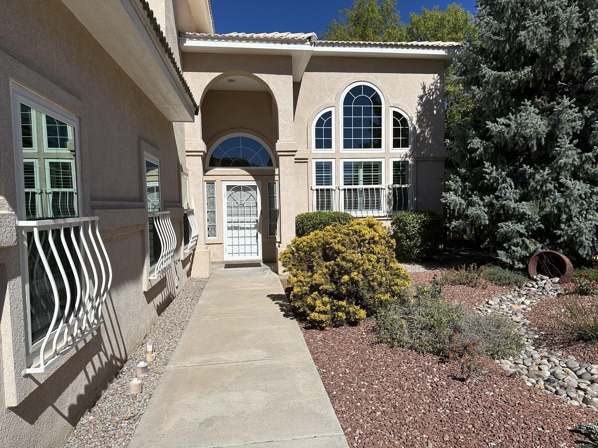 8819 GREENARBOR Road NE